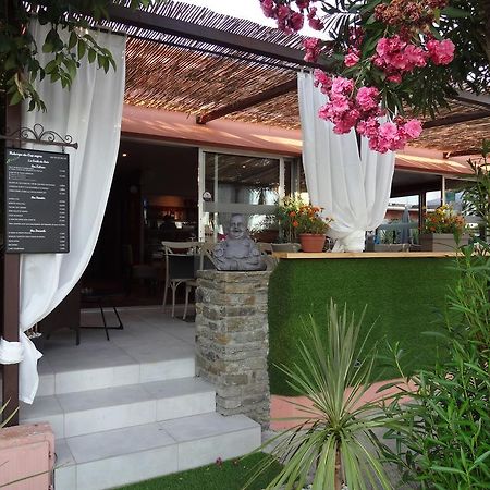 Auberge Du Cap Negre Le Lavandou Buitenkant foto