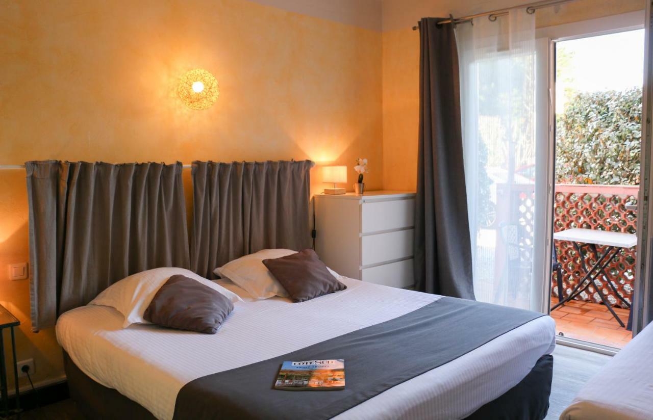 Auberge Du Cap Negre Le Lavandou Buitenkant foto